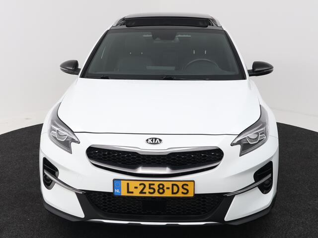 KIA Xceed 1.5 T-GDI MHEV DynamicPlusLine Style Pack Elektrisch glazen schuif-/kanteldak (WERKPLAATS MEE BEZIG)