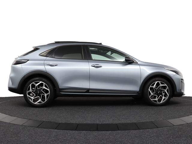 KIA Xceed 1.5 T-GDi GT-Line - Automaat - Kantel / Schuifdak - Apple Carplay / Android Auto - Navigatie - ACC - Climate Control - Stoel / Stuurwielverwarming