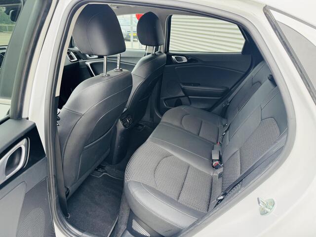 KIA Xceed 1.6 GDi PHEV DynamicPlusLine Edition Draaghaak tbv Fietsendrager | Privacyglass | Stoel & Stuurverw. 08-2021 !