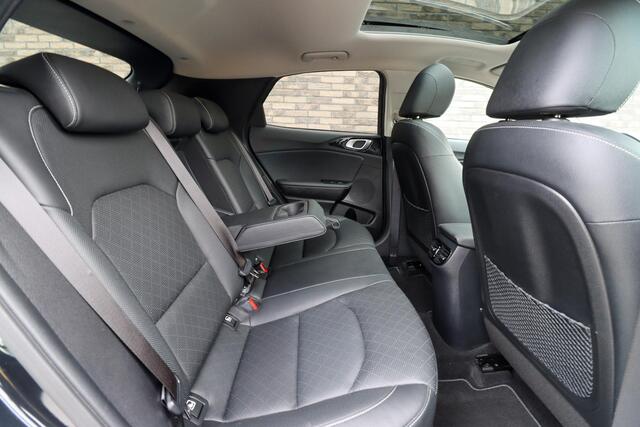 KIA Xceed 1.6 GDi PHEV ExecutiveLine | Panoramadak | Trekhaak | Leer | Rijklaarprijs - incl.garantie