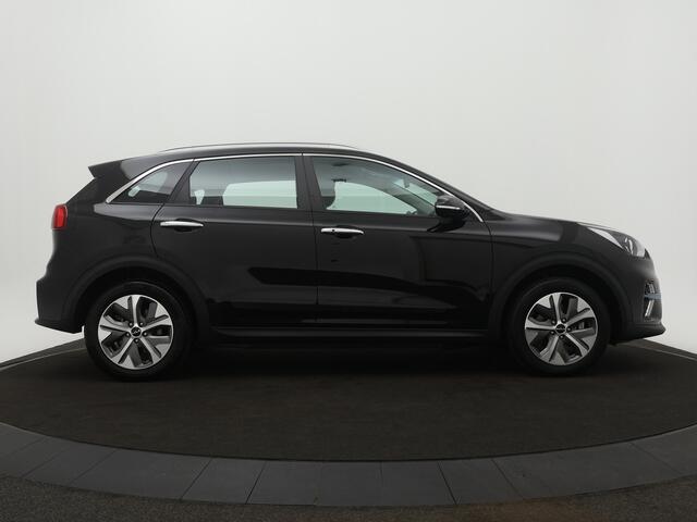 KIA e-Niro DynamicLine 64 kWh - Adaptieve Cruise Control - Climate Control - Lichtmetalen Velgen - Navigatie - Fabrieksgarantie tot 04-2029