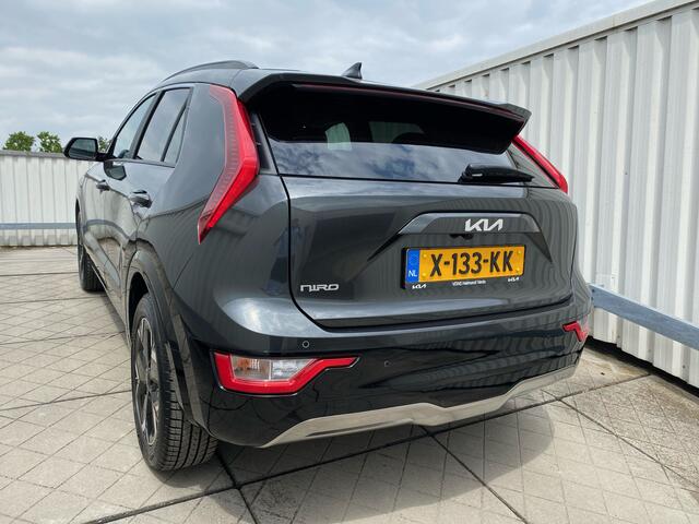 KIA e-Niro EV Edition 64.8 kWh 17inch // stoel en stuur verw. // 10inch navi // info Roel 0492-588951