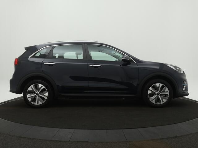 KIA e-Niro DynamicLine 64 kWh - ¤ 2000,- subsidie voor deze auto beschikbaar - Apple CarPlay/Android Auto - Adaptieve Cruise Control - Navigatie - Fabrieksgarantie tot 05-2029