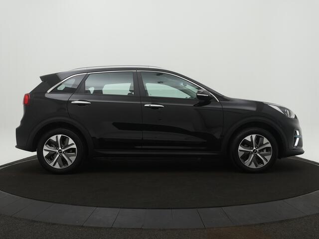 KIA e-Niro DynamicLine 64 kWh - 3 Fase - CarPlay/Android Auto - Adaptieve Cruise Control - Navigatie Fabrieksgarantie tot 04-2029