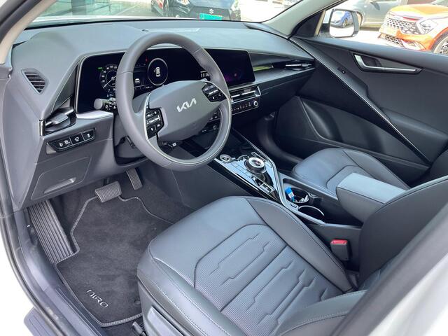 KIA e-Niro EV DynamicPlusLine 64.8 kWh Direct leverbaar! Navi+BT+DAB+Camera ECC Cr.Control.Adapt Panodak Stoelverw. PDC 7jr.Garantie