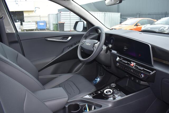 KIA e-Niro EV DynamicPlusLine 64.8 kWh snel rijden | Navigatie | Schuif/kanteldak | Adaptive cruise control