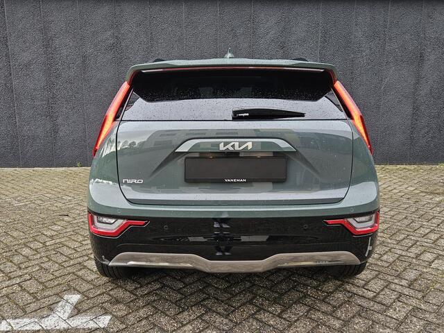 KIA e-Niro EV ExecutiveLine 64.8 kWh | Afneembare trekhaak | 7 jaar garantie | Snel leverbaar uit voorraad | Vehicle-2-Load (V2L) | Bekleding in premium lederlook | Harman Kardon Premium Sound System