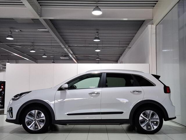 KIA e-Niro ExecutiveLine 64 kWh meest luxe uitvoering / unieke KM stand / Eerste eigenaar / NL auto !