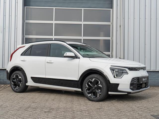 KIA e-Niro EV Plus 64.8 kWh | Snel leverbaar | Subsidie mogelijk! SEPP ¤2950,- | Bestelbaar | Navigatie | Carplay | Adapt. Cruise | Climate | Keyless | Camera