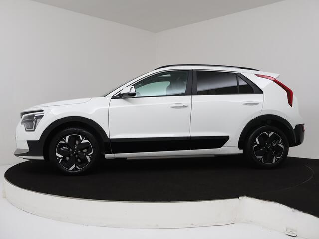 KIA e-Niro EV DynamicPlusLine 64.8 kWh | SEPP SUBSIDIE MOGELIJK!! | Schuif/Kanteldak | Lederen bekleding | NIEUW!! Uit voorraad leverbaar!