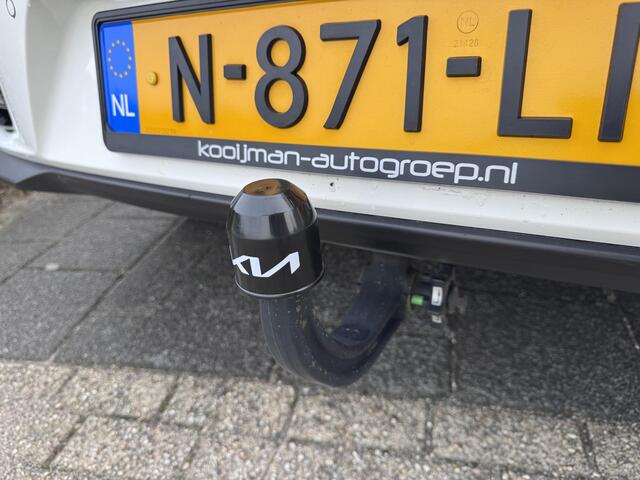 KIA e-Niro DynamicLine 64 kWh | NU 2.000 EURO SUBSIDIE | Navigatie | Afneembare Trekhaak | Enz...