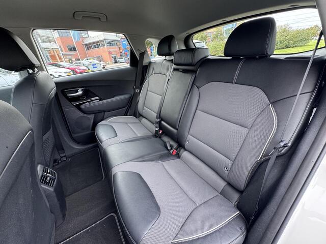 KIA e-Niro DynamicLine 64 kWh | NU 2.000 EURO SUBSIDIE | Navigatie | Afneembare Trekhaak | Enz...