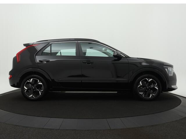 KIA e-Niro EV DynamicLine 64.8 kWh - Nu of nooit *¤ 6.000,- korting ( *inclusief SEPP subsidie ) - Navigatie - Apple Carplay/Android Auto - Parkeersensoren voor en achter - meerdere kleuren leverbaar - Fabrieksgarantie tot 2031