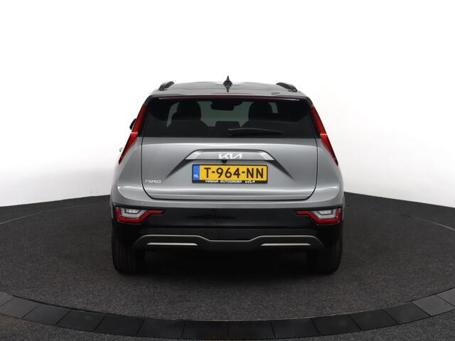 KIA e-Niro EV DynamicPlusLine 64.8 kWh - Achteruitrijcamera - Cruise Control - Batterijverwarming - Parkeersensoren vóór en achter - Schuif-/kantel zonnedak - Fabrieksgarantie t/m 07-2030