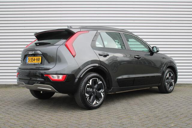 KIA e-Niro EV DynamicLine 64.8 kWh | Navi | Airco | Cruise | Camera | 17" LM | ¤ 2000 subsidie mogelijk |