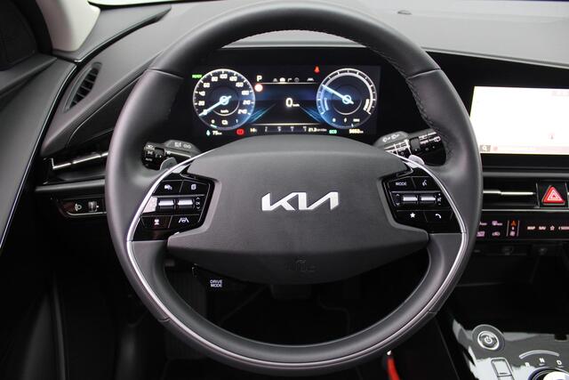 KIA e-Niro EV DynamicLine 64.8 kWh | Navi | Airco | Cruise | Camera | 17" LM | ¤ 2000 subsidie mogelijk |
