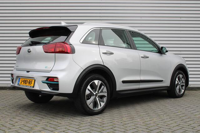 KIA e-Niro DynamicLine 64 kWh | Airco | Cruise | Navi | Camera | 17" LM |