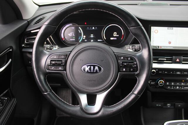 KIA e-Niro DynamicLine 64 kWh | Airco | Cruise | Navi | Camera | 17" LM |