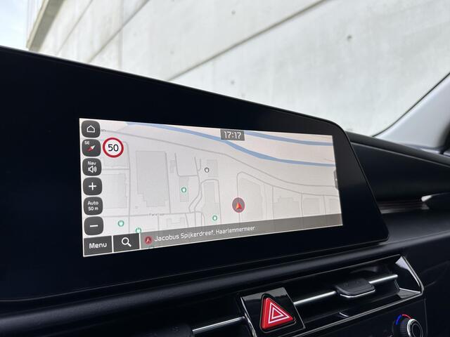 KIA e-Niro EV DynamicLine 64.8 kWh Automaat | Camera | Navi | H-Leder | Apple Carplay/Android Auto | Key-Less | Clima | 17" Velgen | PDC | Cruise | LED |