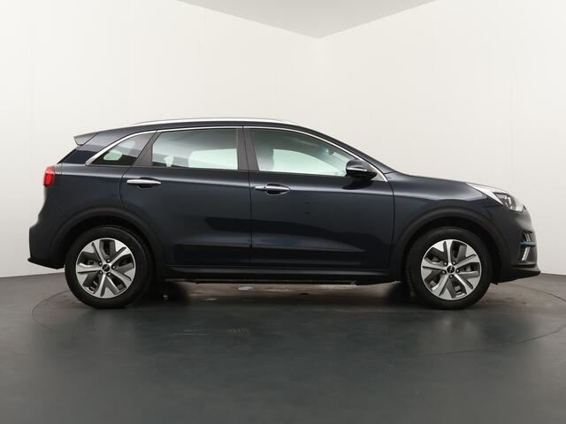 KIA e-Niro DynamicLine 64 kWh - Navigatie - Adaptief Cruise Control - Climate Control - Navigatie - Apple/Android Carplay - Fabrieksgarantie Tot 2028