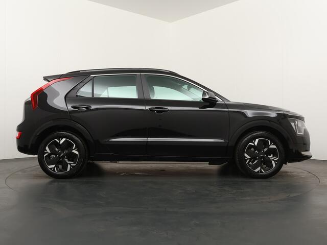 KIA e-Niro EV DynamicLine 64.8 kWh - Nu of nooit *¤ 5.000,- korting ( *inclusief SEPP subsidie ) - Navigatie - Apple Carplay/Android Auto - Parkeersensoren voor en achter - Fabrieksgarantie tot 2032