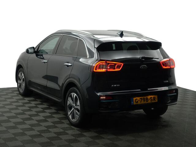 KIA e-Niro ExecutiveLine 64 kWh Aut- Stuur/Stoelverwarming, Stoelventilatie, Carplay, JBL Audio, Camera, Memory