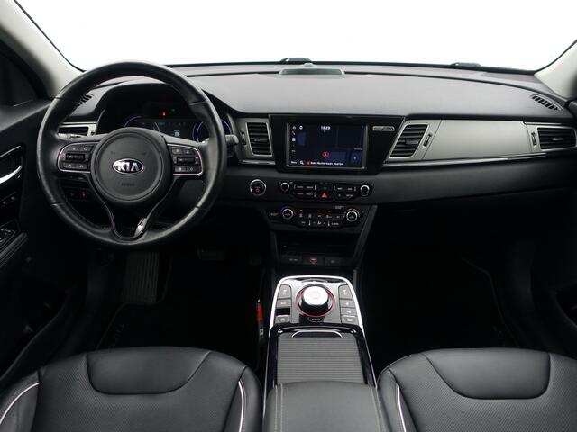 KIA e-Niro ExecutiveLine 64 kWh Aut- Stuur/Stoelverwarming, Stoelventilatie, Carplay, JBL Audio, Camera, Memory