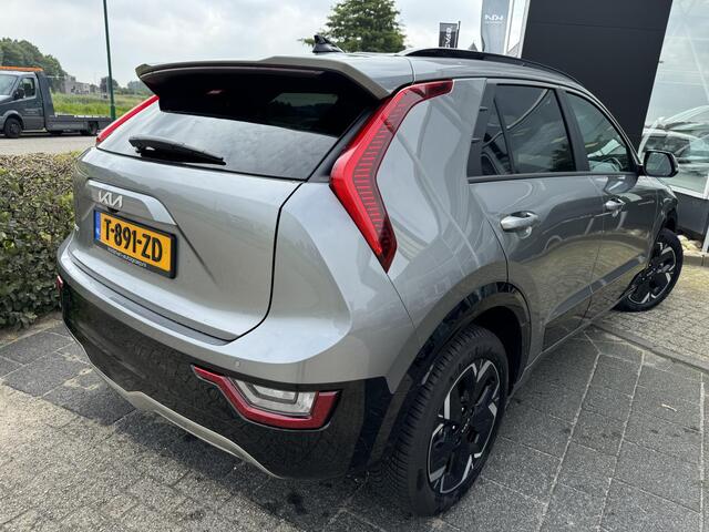 KIA e-Niro EV DynamicPlusLine 64.8 kWh | KM-Stand kan Oplopen | Schuif-/kanteldak | Parkeersensoren | Dodehoek detectie | Full map navigatie | Enz...