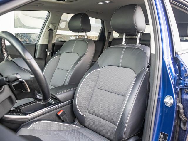 KIA e-Niro DynamicPlusLine 64 kWh | Apple Carplay/Android auto | Cruise control adaptief | Climate controle | Elektrisch schuifdak | Keyless start en entry | Full map navigatie | voorstoelen en stuur verwarmd.