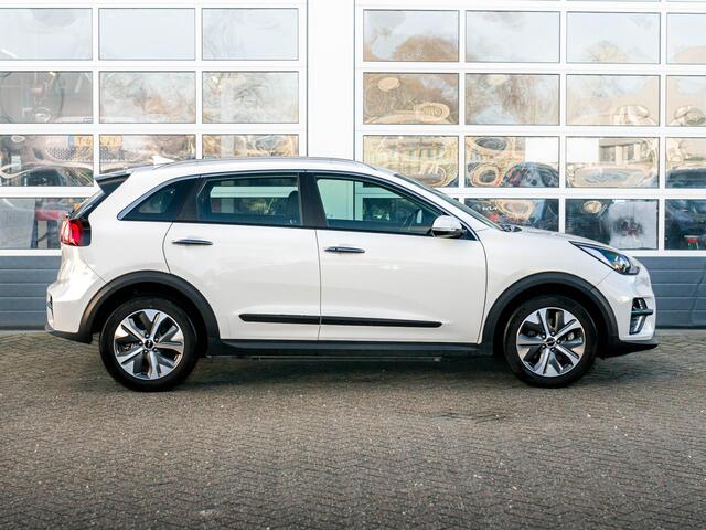 KIA e-Niro DynamicLine 64 kWh | Camera | Apple Carplay/Android Auto | Adaptief Cruise | Climate Controle | Keyless Entry | Navi | Stoel&Stuur Verwarming