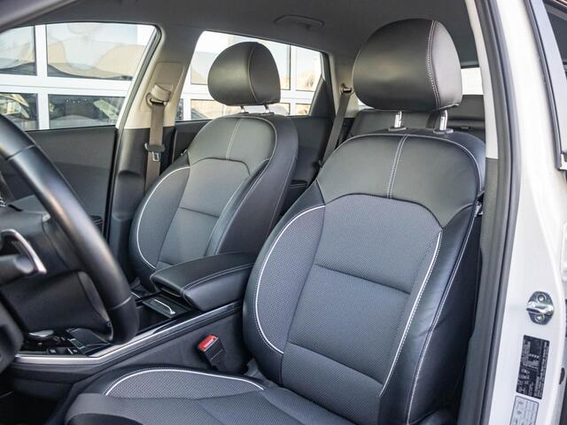 KIA e-Niro DynamicLine 64 kWh | Camera | Apple Carplay/Android Auto | Adaptief Cruise | Climate Controle | Keyless Entry | Navi | Stoel&Stuur Verwarming