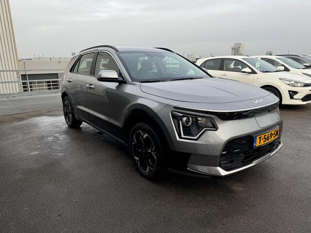 KIA e-Niro EV DynamicLine 64.8 kWh BTW-auto, Navigatie, Achteruitrijcamera, Parkeersensoren voor + achter, Adaptieve cruise control, Smart Key