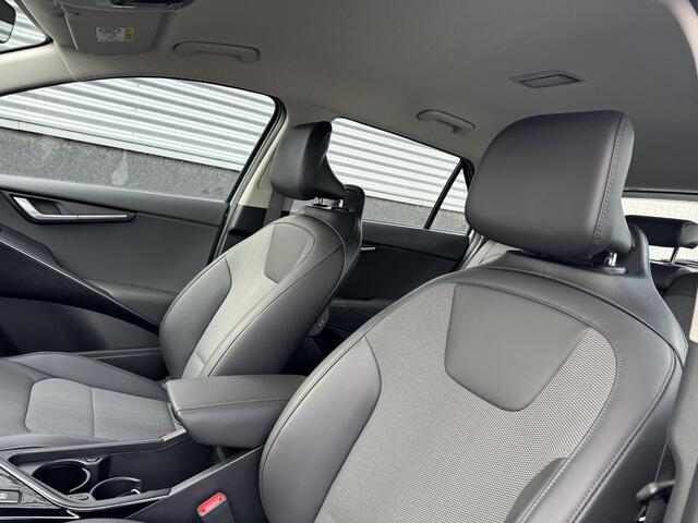 KIA e-Niro EV DynamicLine 64.8 kWh BTW-auto, Navigatie, Achteruitrijcamera, Parkeersensoren voor + achter, Adaptieve cruise control, Smart Key