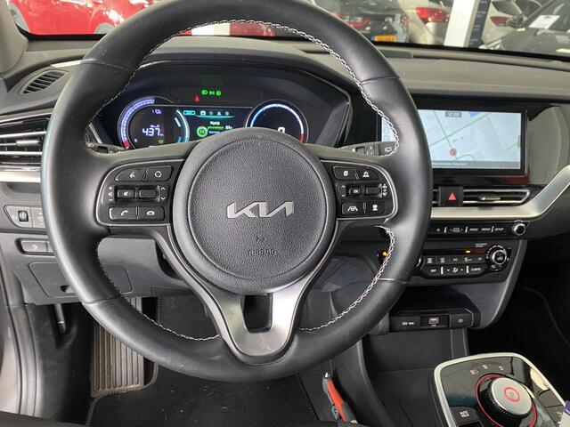 KIA e-Niro DynamicLine 64 kWh | FABRIEKSGARANTIE T/M 05-2032 of 150.000km | Stoel/Stuurverwarming | Keyless | Parkeersensoren achter | Achteruitrij camera | Apple Carplay/Android Auto | Adaptive cruise control |