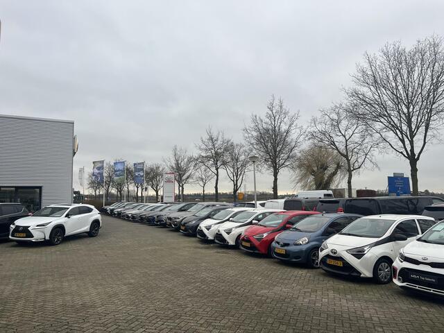 KIA e-Niro EV Light Advanced 64.8 kWh ¤2.500,- Voordeel! Meerdere kleuren en uitvoeringen snel leverbaar
