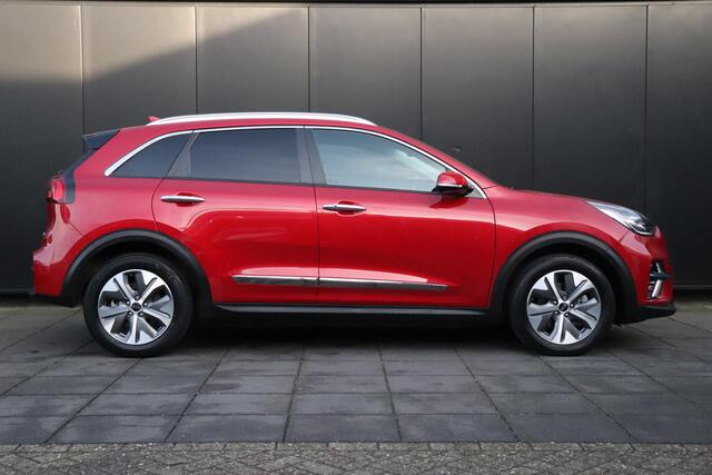 KIA e-Niro DynamicPlusLine 64 kWh 204 PK | LEDER | SCHUIFDAK | JBL | STOEL/STUURVERW. | CAMERA | STOELVERK. | NAVI |