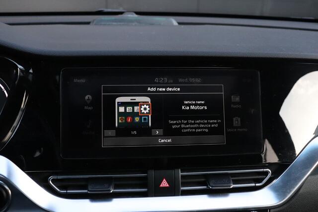 KIA e-Niro DynamicPlusLine 64 kWh 204 PK | LEDER | SCHUIFDAK | JBL | STOEL/STUURVERW. | CAMERA | STOELVERK. | NAVI |