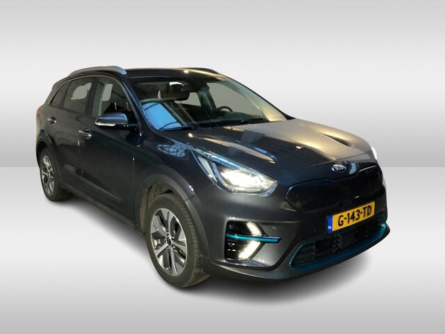 KIA e-Niro ExecutiveLine 64 kWh / Camera / Leder / Keyless / Stoelventilatie / Navigatie / Dodehoek / DAB / Cruise Control