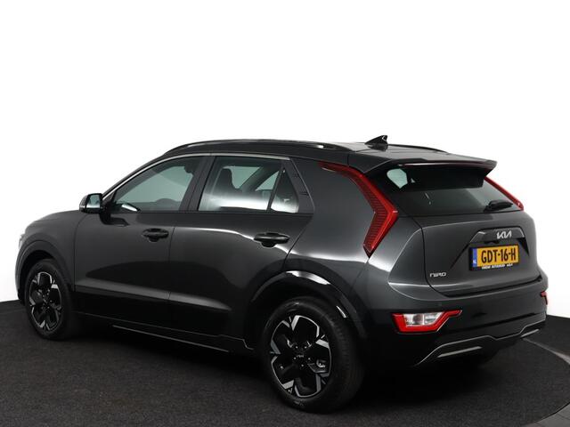 KIA e-Niro EV DynamicLine 64.8 kWh - Nu of nooit ¤ 5.000,- korting! - Navigatie - Apple Carplay/Android Auto - Parkeersensoren voor en achter - Fabrieksgarantie tot 2031