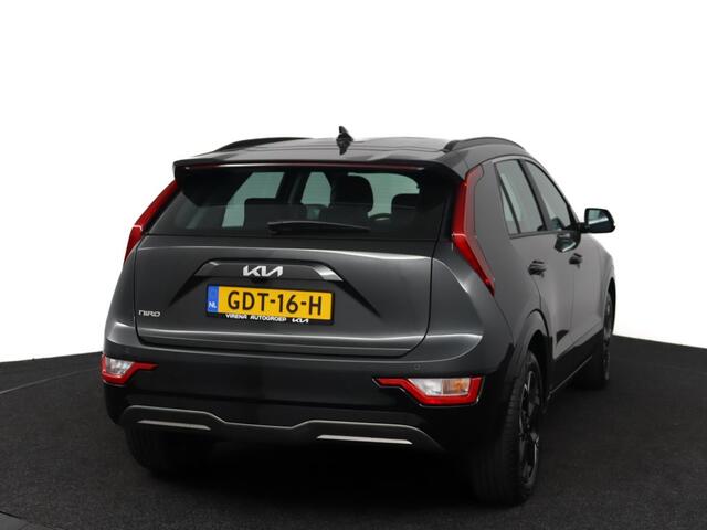 KIA e-Niro EV DynamicLine 64.8 kWh - Nu of nooit ¤ 5.000,- korting! - Navigatie - Apple Carplay/Android Auto - Parkeersensoren voor en achter - Fabrieksgarantie tot 2031