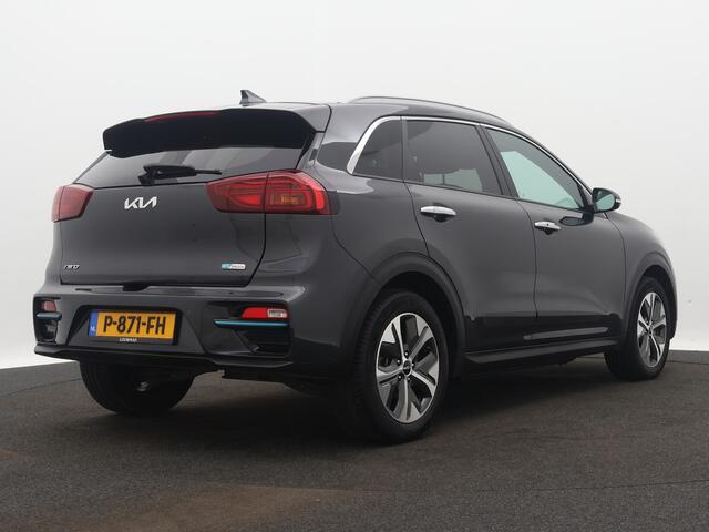 KIA e-Niro ExecutiveLine 64 kWh | 3 FASE| Navigatie | Camera | Parkeersensoren | Schuif/kanteldak | Stoelverwarming | Trekhaak |