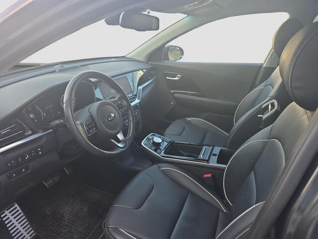 KIA e-Niro ExecutiveLine 64 kWh | Leder| Navigatie | Stoelverwarming & Koeling |