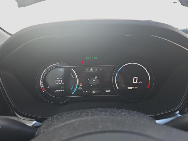 KIA e-Niro ExecutiveLine 64 kWh | Leder| Navigatie | Stoelverwarming & Koeling |