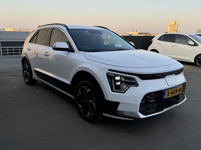 KIA e-Niro EV DynamicPlusLine 64.8 kWh Trekhaak, Lederen bekleding, Stoel- & Stuurwielverwarming, Dodehoekdetectie, Elektrische bestuurdersstoel, Elek. achterklep