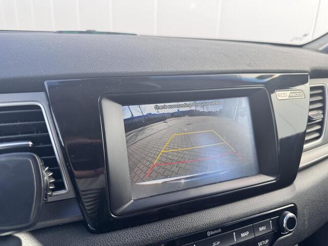 KIA e-Niro DynamicLine 64 kWh / Climate controle / Apple Carplay/Android Auto / Cruise Control / Navigatie / Lederen/stof Bekleding /
