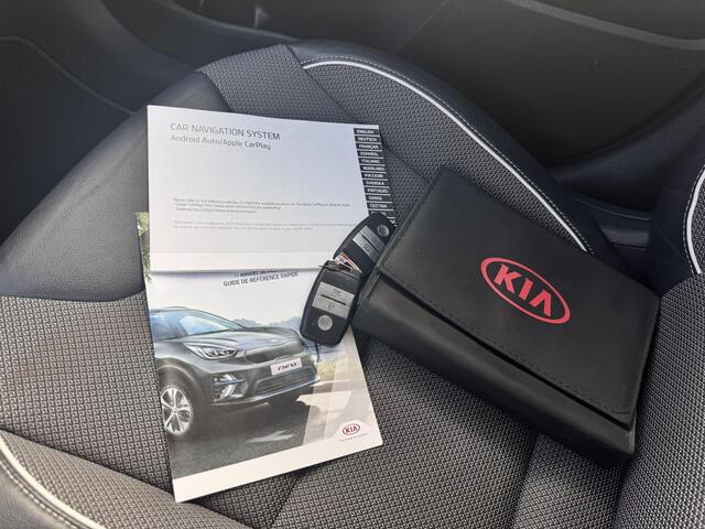 KIA e-Niro DynamicLine 64 kWh / Climate controle / Apple Carplay/Android Auto / Cruise Control / Navigatie / Lederen/stof Bekleding /