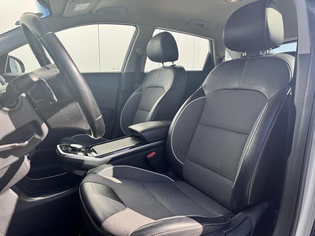 KIA e-Niro DynamicLine 64 kWh / Climate controle / Apple Carplay/Android Auto / Cruise Control / Navigatie / Lederen/stof Bekleding /