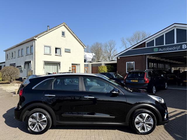 KIA e-Niro DynamicLine 64 kWh 3-Fase, Navi, Camera, Carplay, DAB