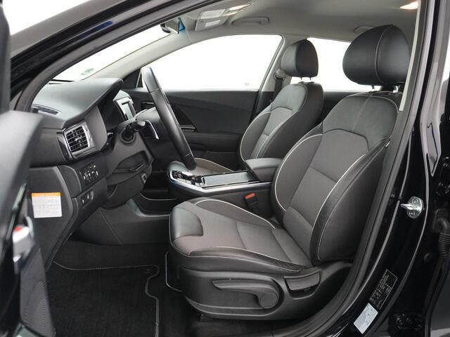 KIA e-Niro DynamicLine 64kWh AUT 204pk Navi Auto-Pilot Adaptive-Cruise+stop&go Apple Carplay Android Auto Pdc Led Ecc Keyless 1/2 Leder AEB Braking Lmv 17" Lane Assist Dwarsverkeerwaarsching 100% Dealeronderhouden Origineel Nederlandse auto