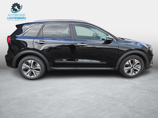 KIA e-Niro DynamicPlusLine 64 kWh Keyless / Half leder / ACC